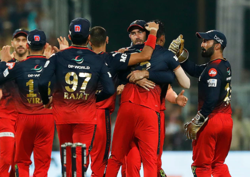 400 plus match aggregates in IPL playoffs