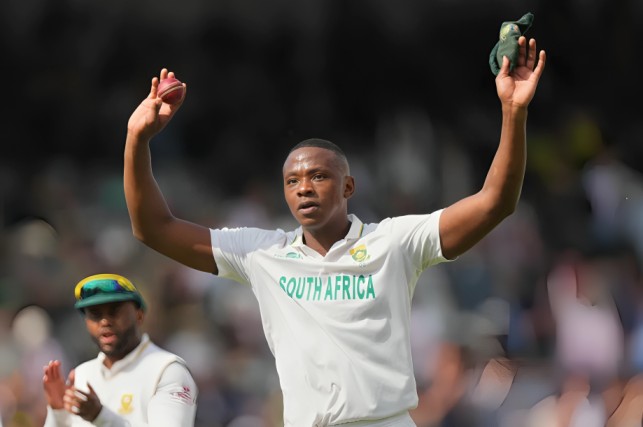Bowlers with Best Averages in Test Cricket
