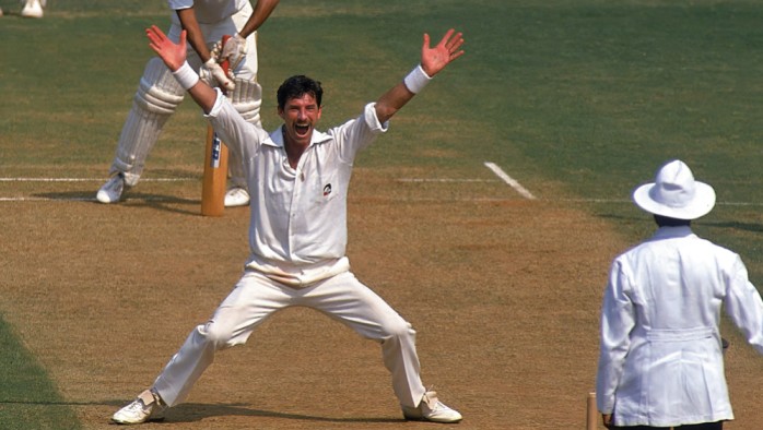 Bowlers with Best Averages in Test Cricket