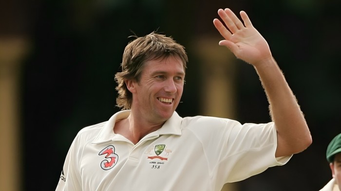 Bowlers with Best Averages in Test Cricket