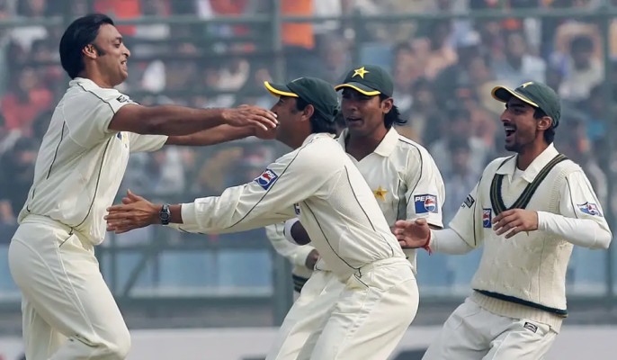 Most Extras Conceded in a Single Innings in Test