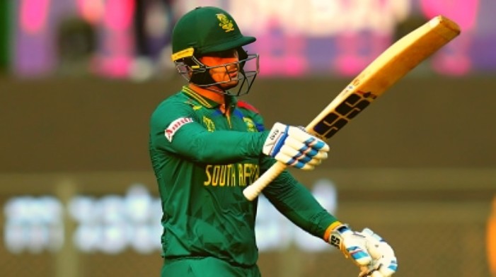 Players Dismissed on 100 in T20